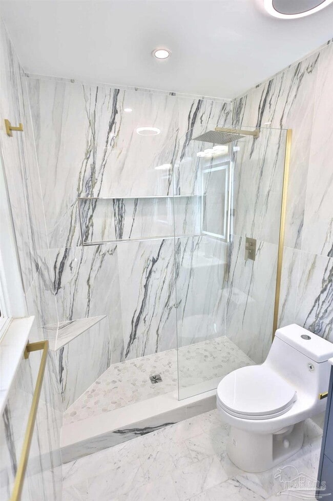 Building Photo - 3795 Summer Dr