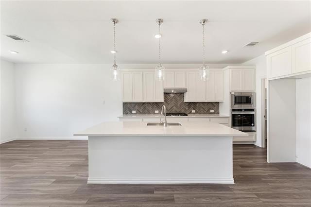 Building Photo - 1732 Everglades Dr