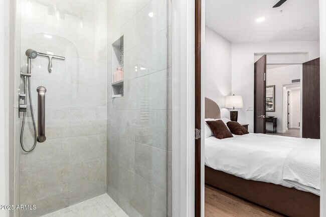 Building Photo - 7485 E Tumbleweed Dr