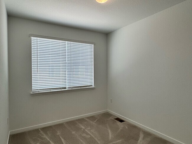 Building Photo - 7348 W Asbury Dr