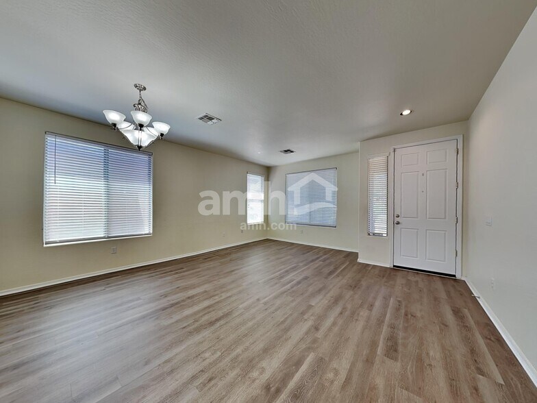 Building Photo - 16209 W Gelding Dr