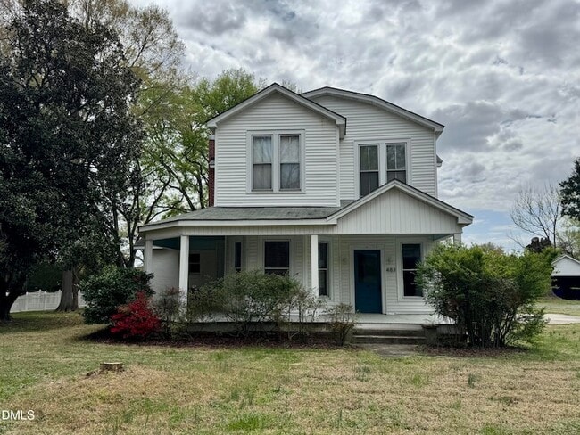 Building Photo - 483 W Salisbury St