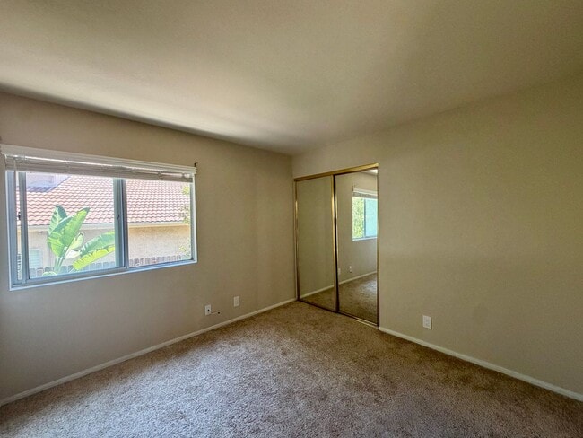 Building Photo - 3366 Waterford Dr