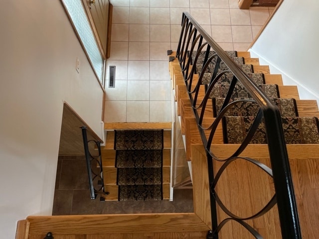 Building Photo - 720 N Broadway Ave