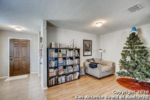 Building Photo - 10715 Noble Canyon