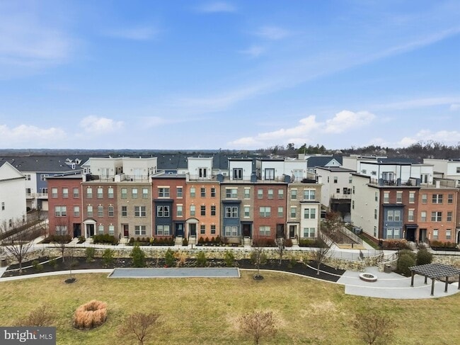 Building Photo - 14325 Potomac Heights Ln