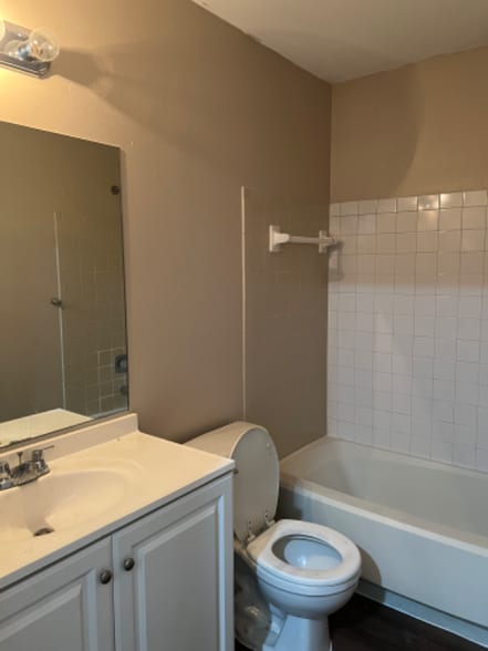 Building Photo - 12458 Elgin Blvd