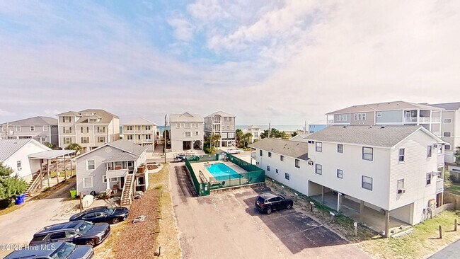 Building Photo - 1404 Canal Dr