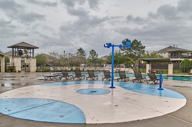 Building Photo - 26418 Green Heron Dr