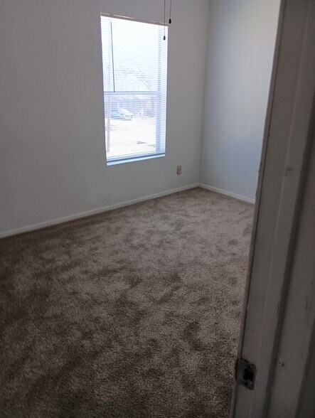 Building Photo - 1019 Burkett St
