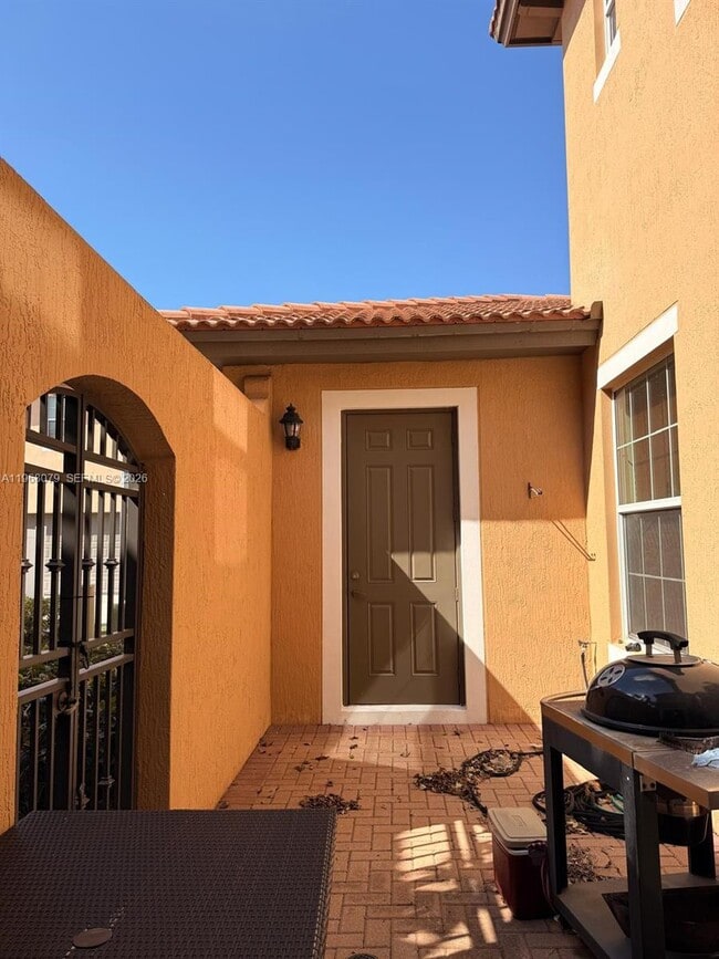 Building Photo - 1408 SW 147th Ave