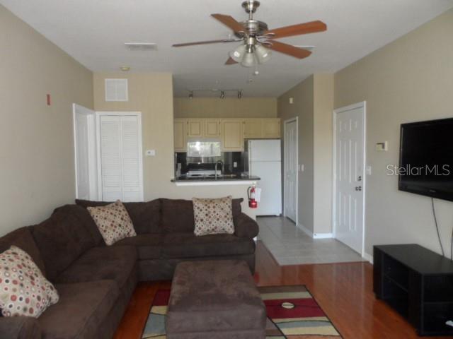 Building Photo - 8927 Legacy Ct