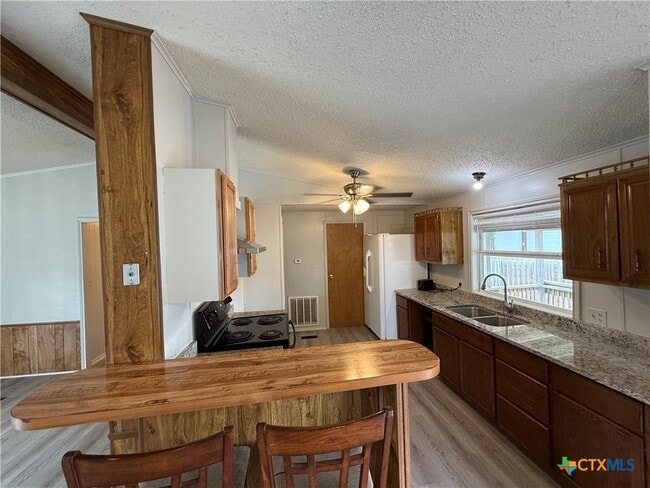 Building Photo - 1045 Ferryboat Ln