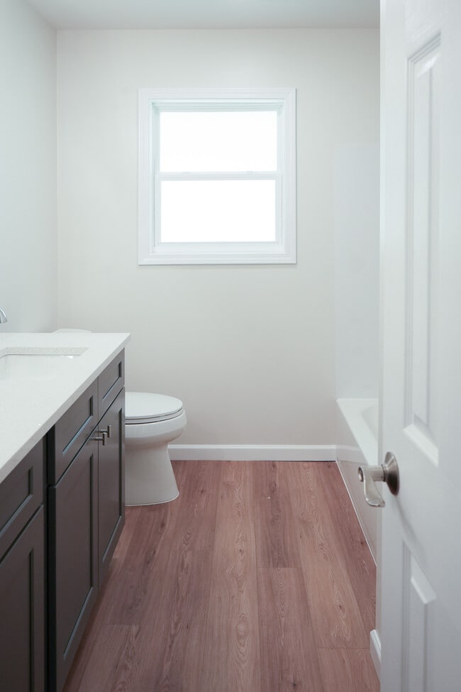 Building Photo - 3025 Barrett Ct