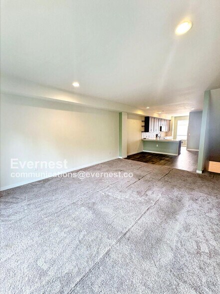 Building Photo - 19403 7th Ave W