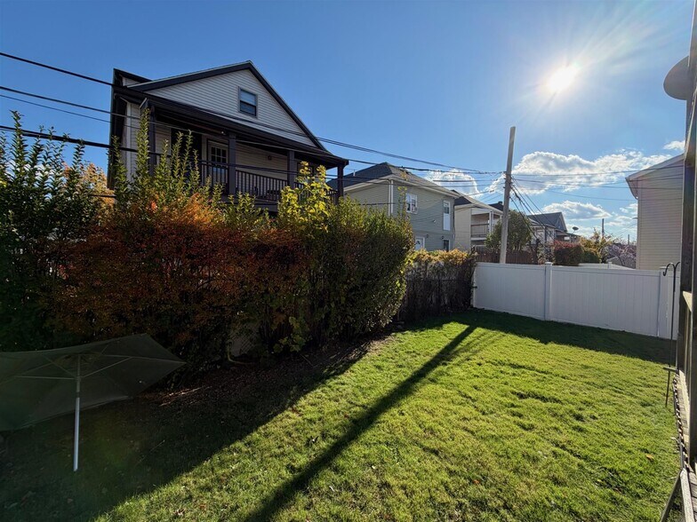 Building Photo - 31 Illinois Ave