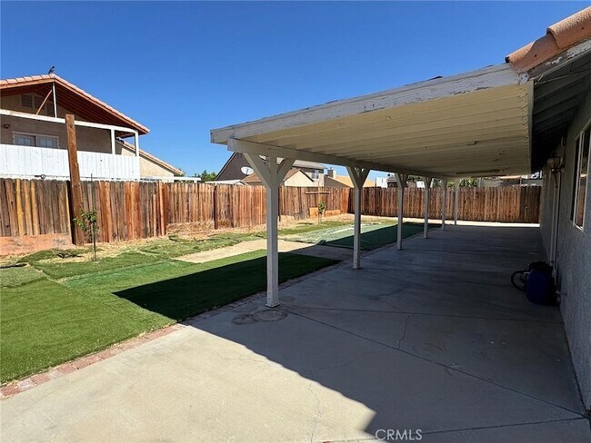 Building Photo - 1229 Onyx Dr
