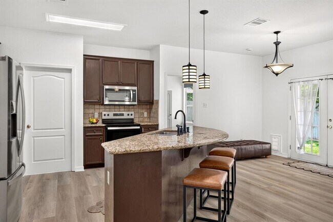 Building Photo - 1612 Zunker Cove
