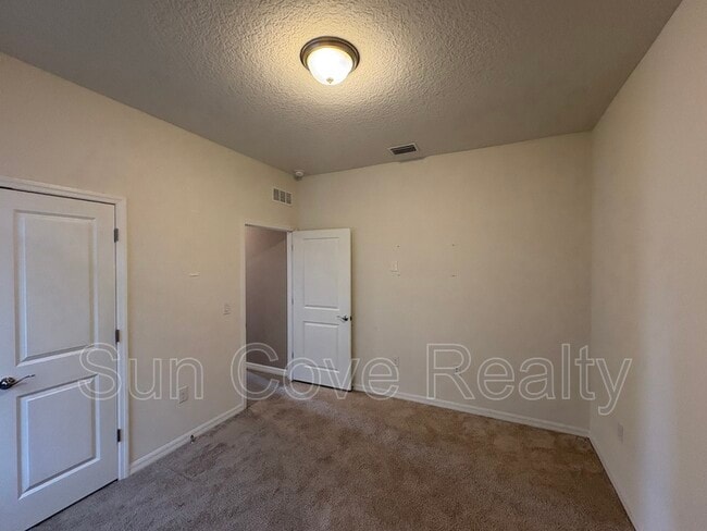 Building Photo - 31818 Tansy Bnd