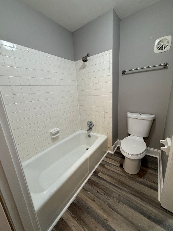 Building Photo - 555 N Dupont Ave