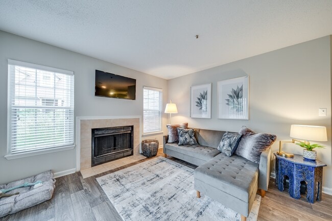 Building Photo - Windsor Falls