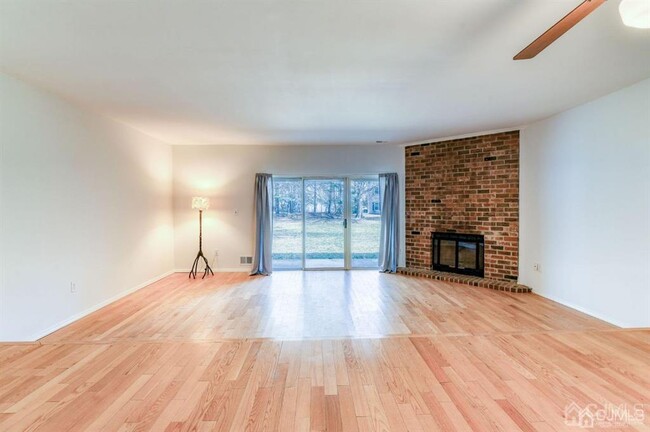 Building Photo - 81 Morgan Pl