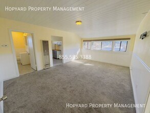 Building Photo - 828 Fifth Ave-