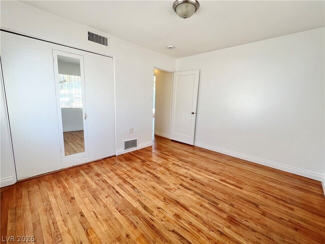 Building Photo - 2300 Santa Clara Dr