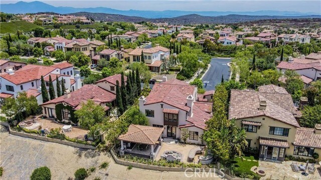 Building Photo - 15 Shadowcast