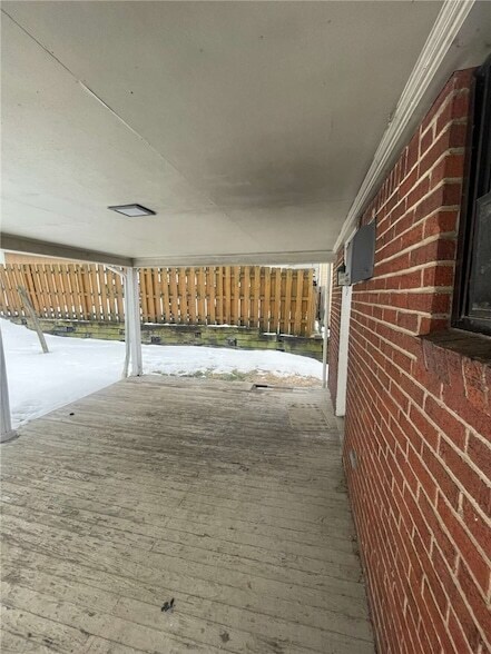 Building Photo - 149 Parkwood Rd