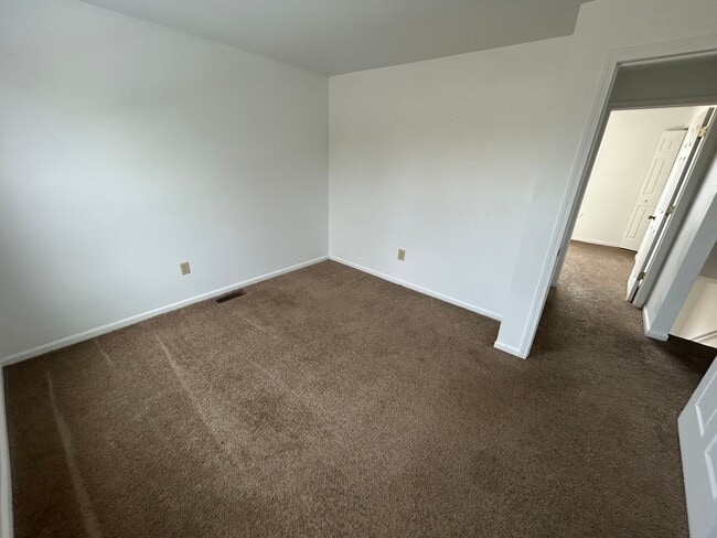 Building Photo - 631 Hope St