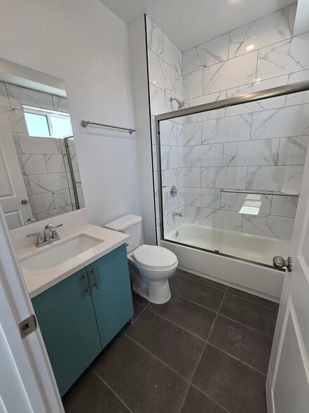 Primary Photo - 2223 Sheridan St