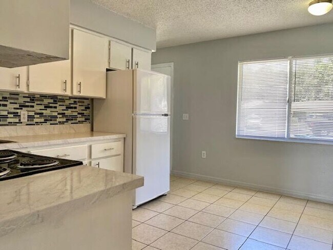 Building Photo - 4504 Ballentine Ct