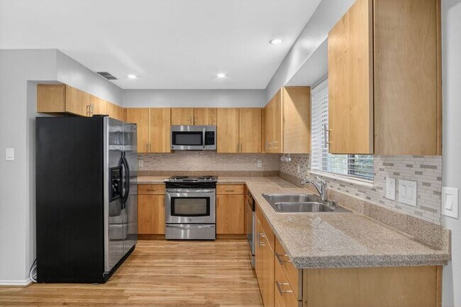 Building Photo - 4616 W Lovers Ln