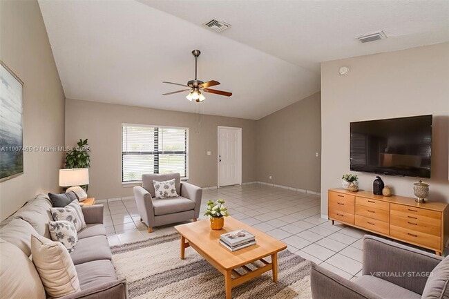 Building Photo - 5168 Edgecliff Ave