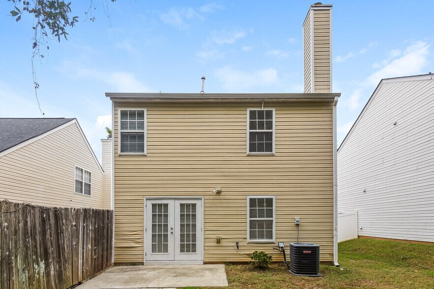 Building Photo - 2375 Keenland Ct