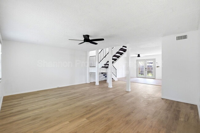 Building Photo - 2275 Triway Ln