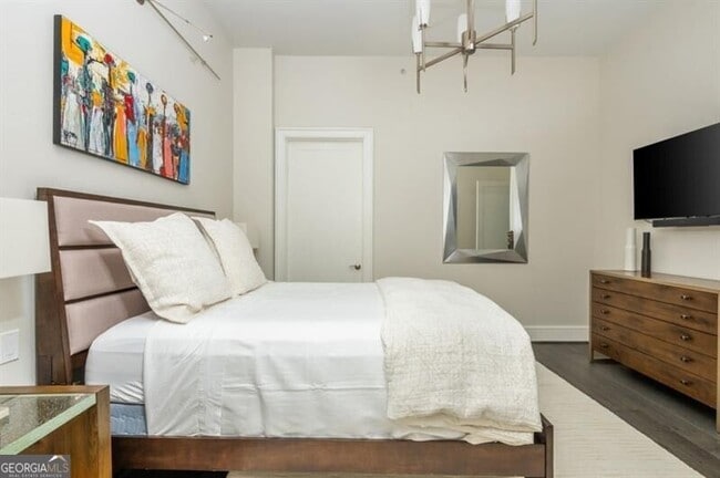 Building Photo - 1065 Peachtree St NE