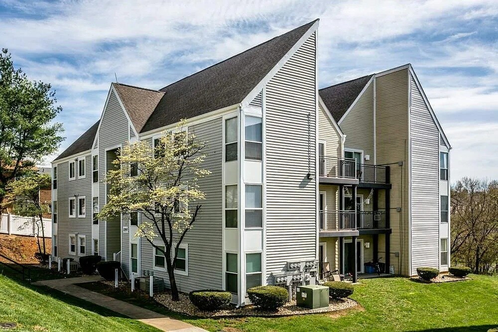 Hunters Ridge - 1390 Hunters Rd