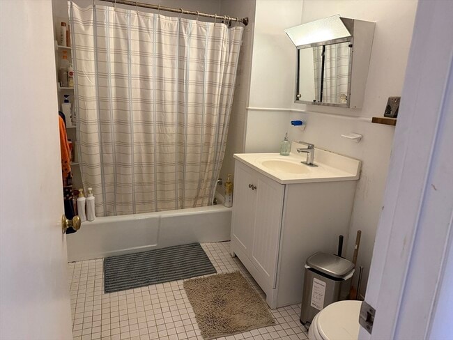 Building Photo - 60 Pleasant St