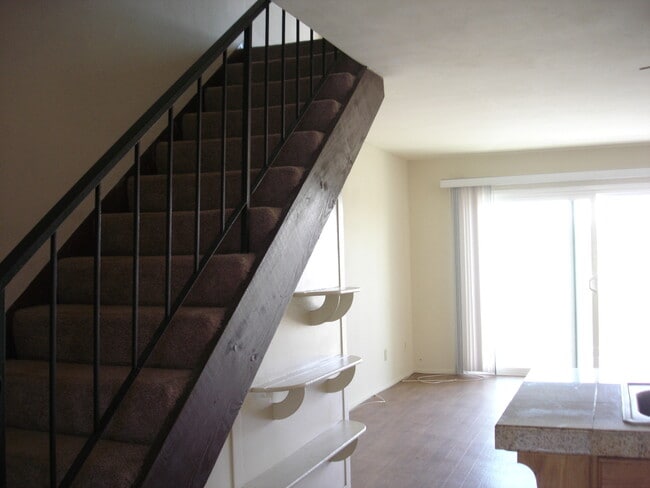 Building Photo - 1111 Seacoast Dr
