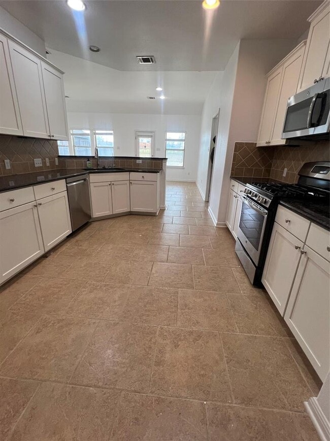 Building Photo - 1508 Daylily Loop