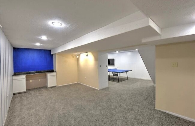 Building Photo - SCOTCH PINE