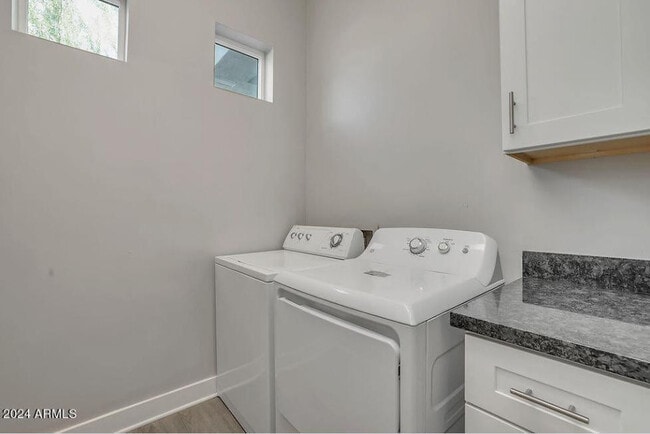 Building Photo - 1139 N Harold St