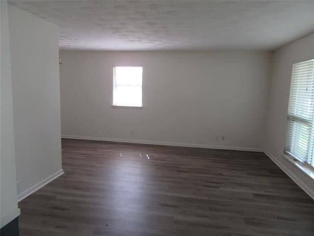 Building Photo - 705 Scottsdale Dr