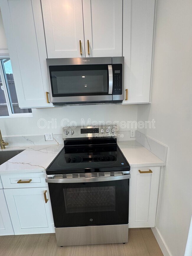 Building Photo - 19229 Friar St