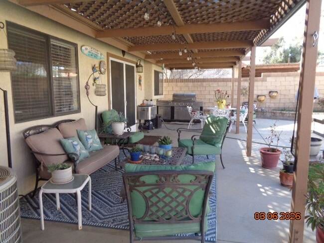 Building Photo - Immaculate West Lancaster One Story Offering 1550 sq. ft.