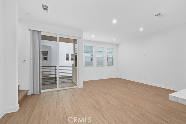 Building Photo - 1218 W Bushell St
