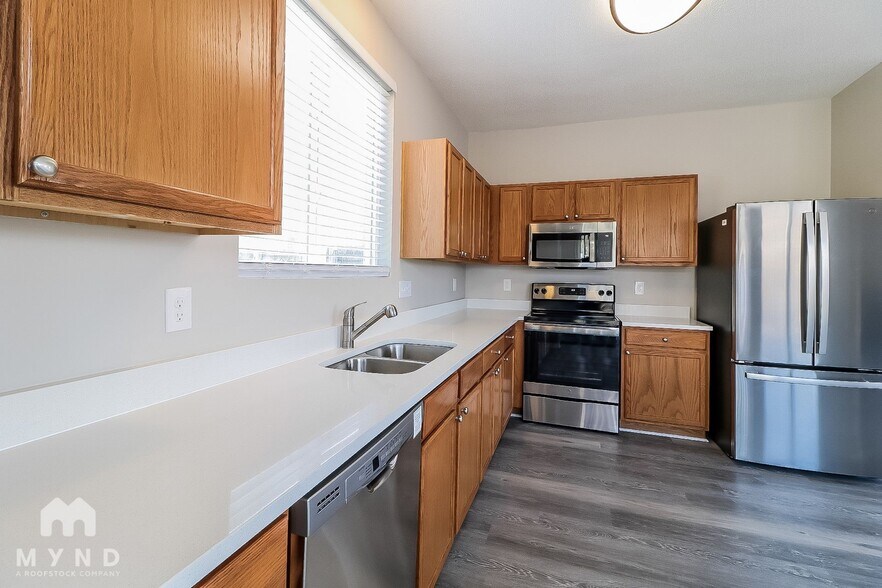 Building Photo - 6005 Sedalia Ct