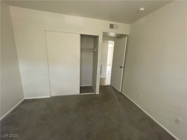 Building Photo - 4380 N Vornsand Dr